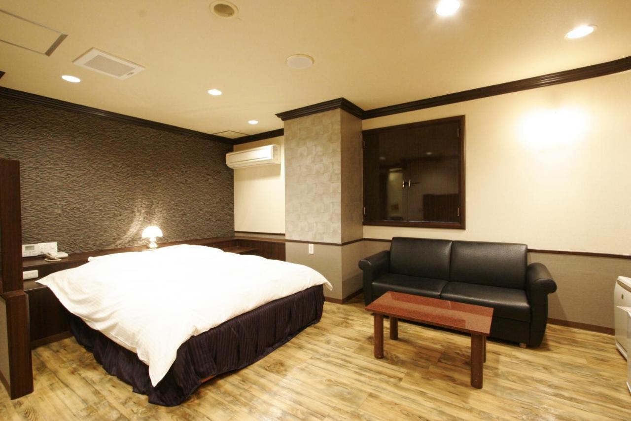 Hotel Joy (Adults Only) Комаки Екстериор снимка