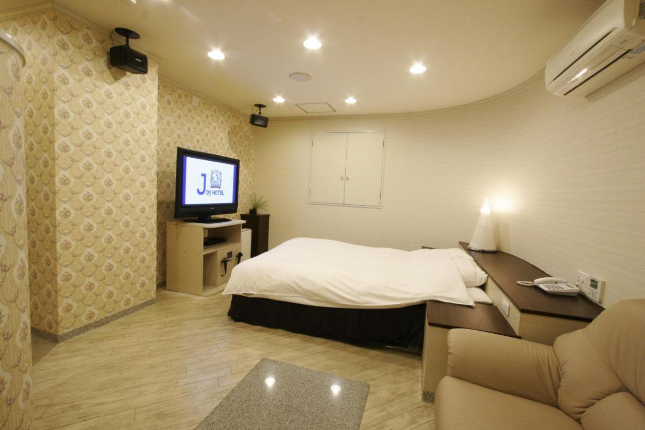 Hotel Joy (Adults Only) Комаки Екстериор снимка
